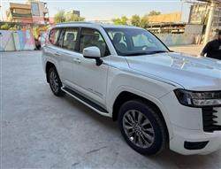 تۆیۆتا لاند کروزەر